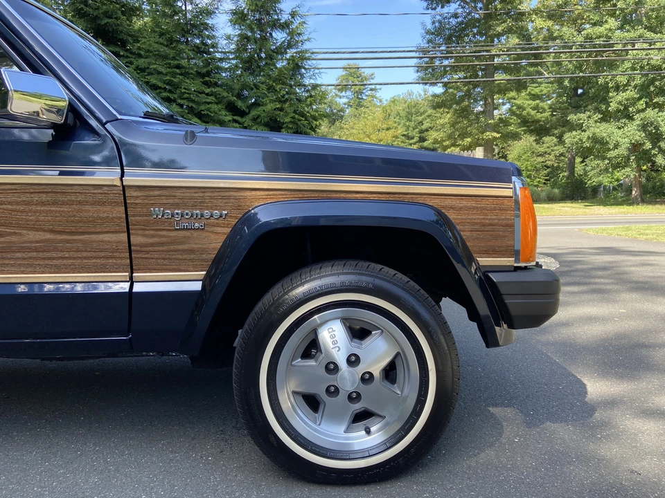1990 Jeep XJ Wagoneer - Image 30 of 31