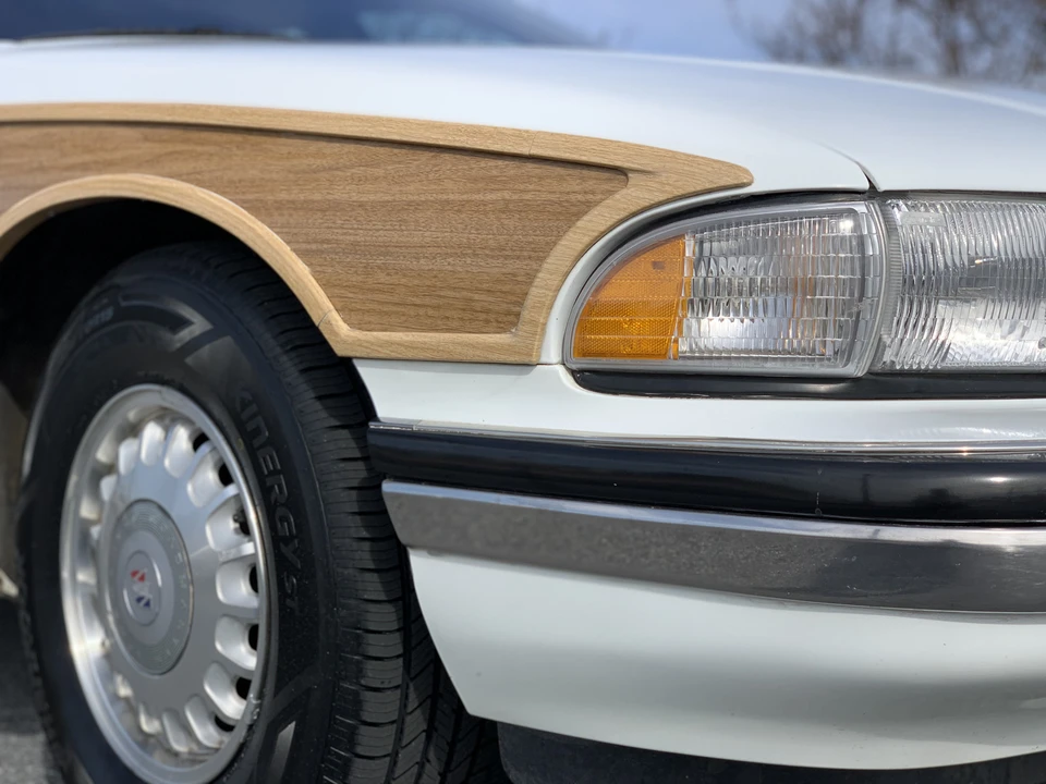 1995 Buick Roadmaster - Image 16 of 31
