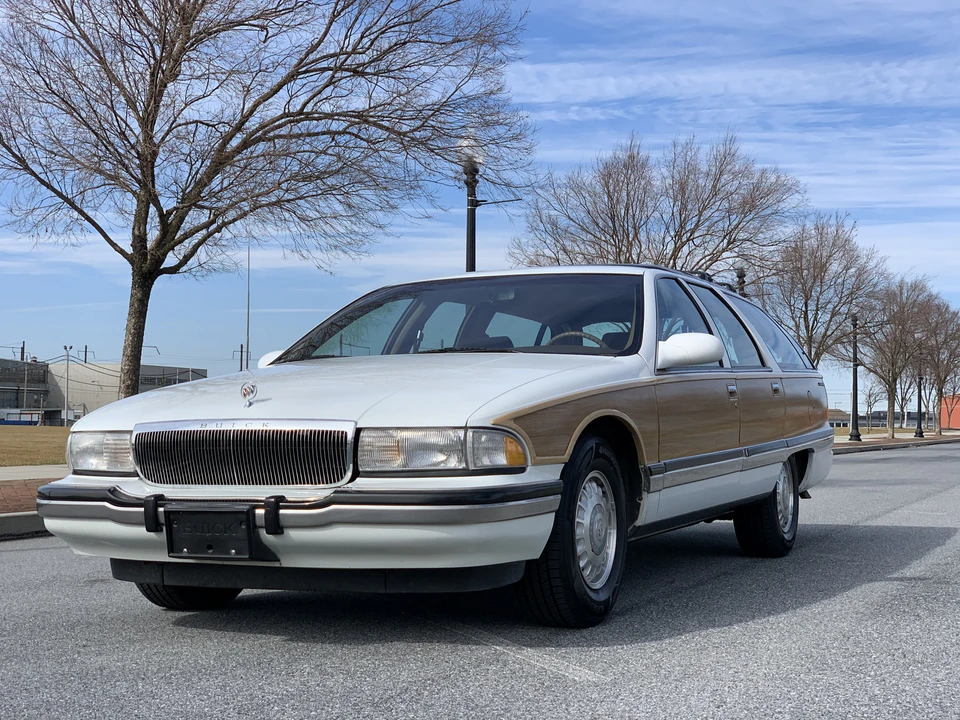 1995 Buick Roadmaster - Image 8 of 31