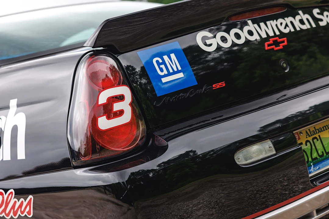 2002 Chevrolet Monte Carlo 6th Gen - Image 19 of 31