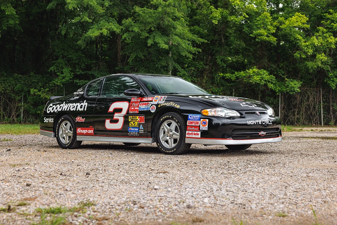 2002 Chevrolet Monte Carlo 6th Gen - Image 5 of 31