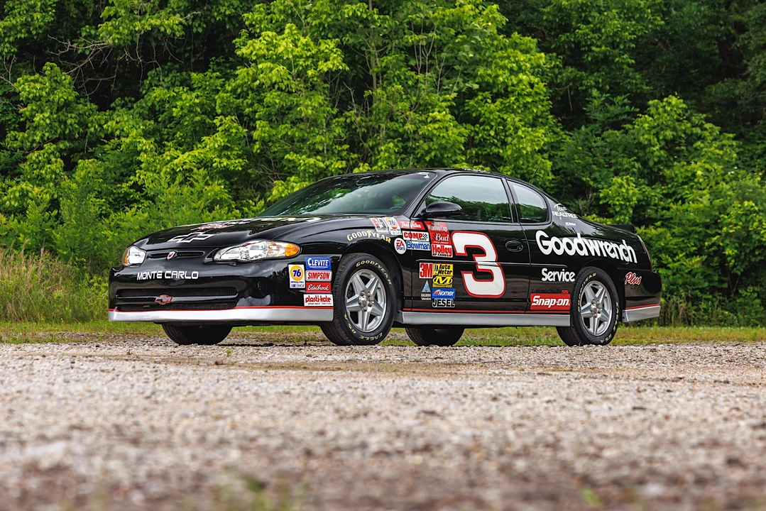 2002 Chevrolet Monte Carlo 6th Gen - Image 4 of 31