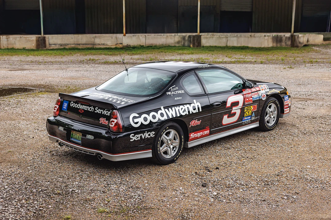 2002 Chevrolet Monte Carlo 6th Gen - Image 12 of 31