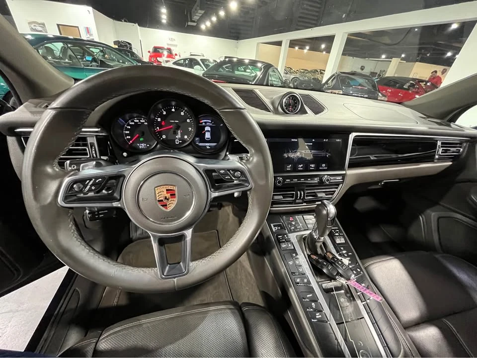 2020 Porsche Macan - Image 9 of 9