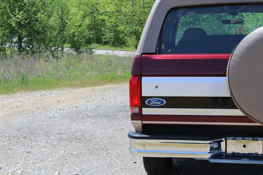 1996 Ford Bronco 5th Gen - Image 18 of 31