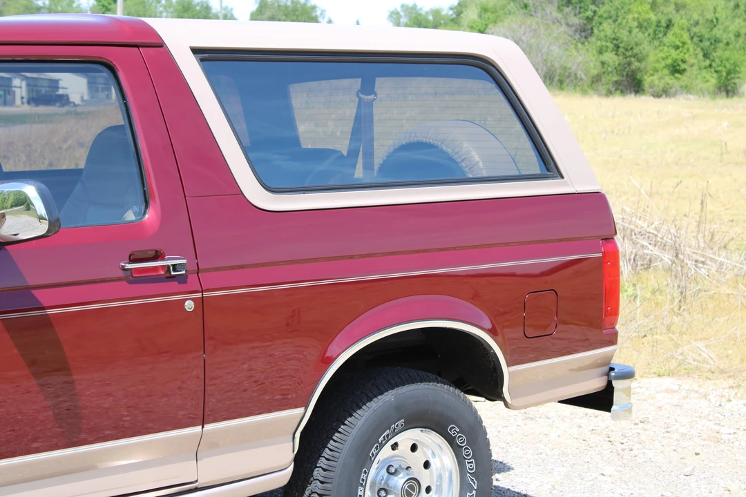 1996 Ford Bronco 5th Gen - Image 12 of 31