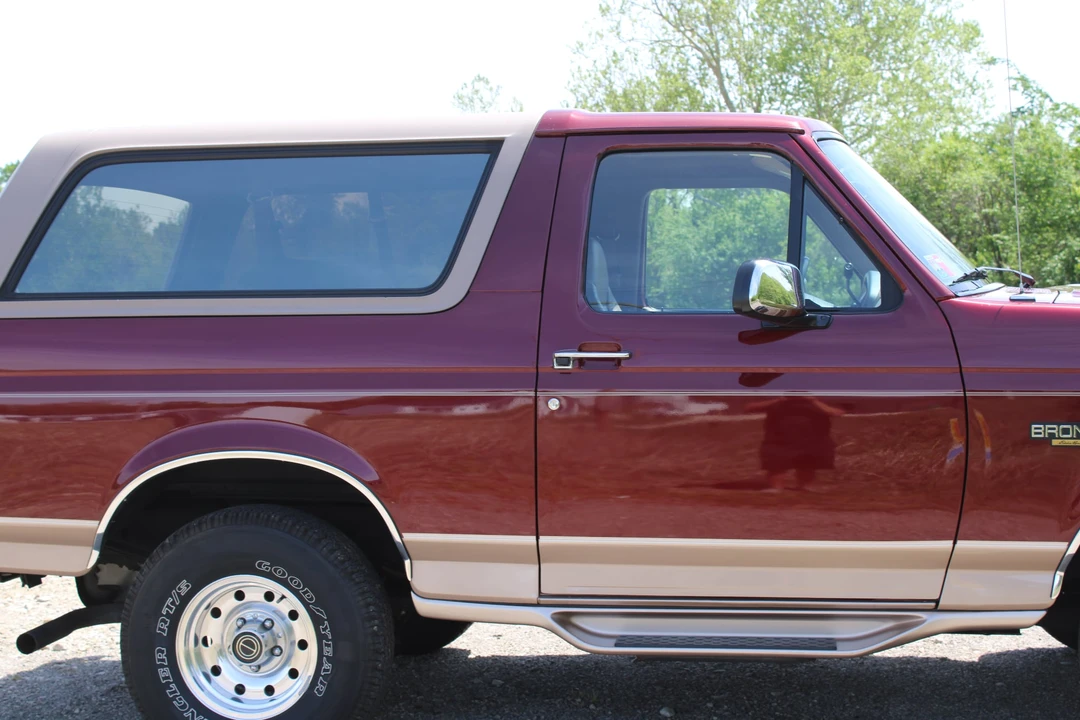 1996 Ford Bronco 5th Gen - Image 29 of 31