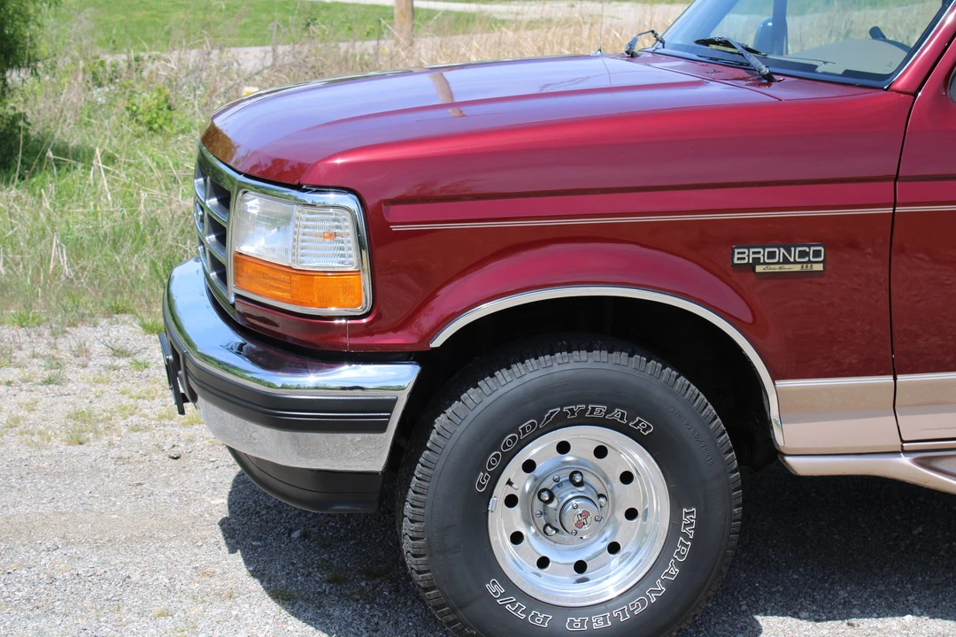 1996 Ford Bronco 5th Gen - Image 8 of 31