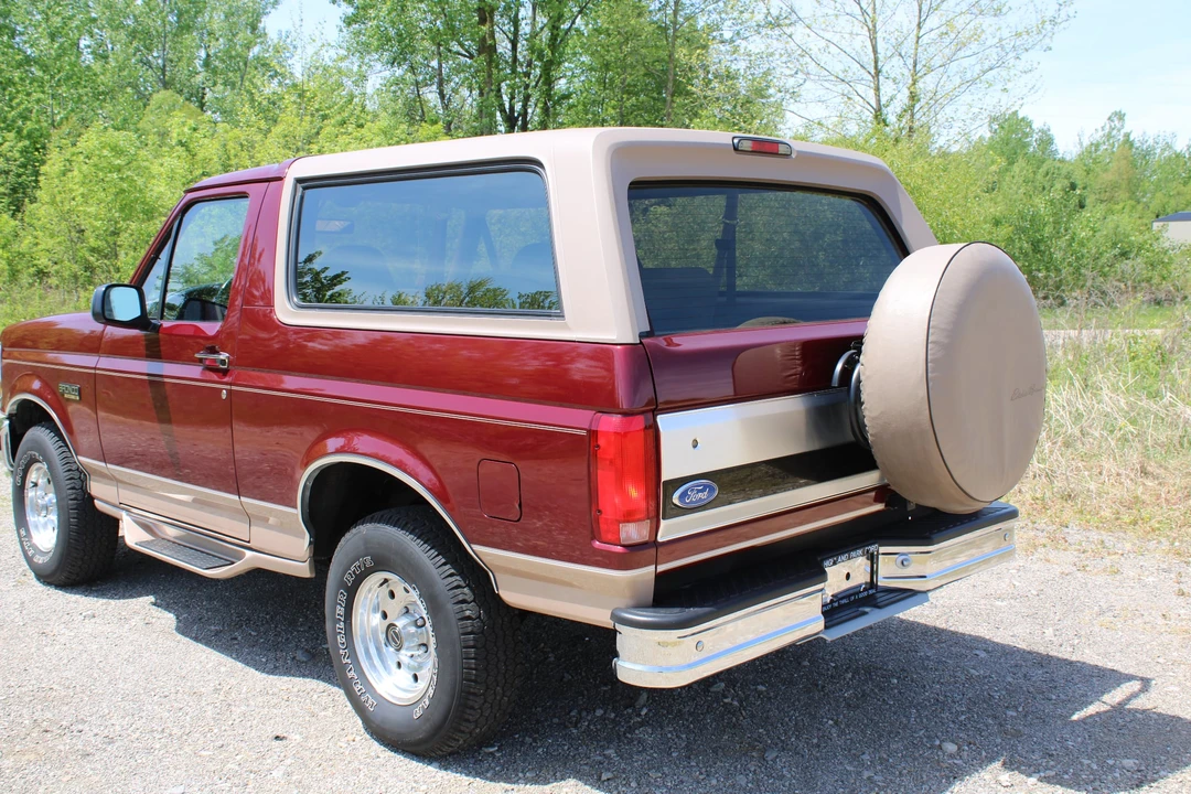 1996 Ford Bronco 5th Gen - Image 17 of 31