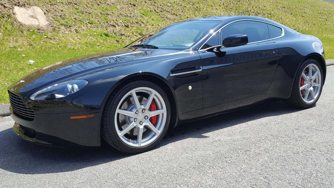 2006 Aston Martin V8 Vantage (2006-2017) - Image 4 of 31