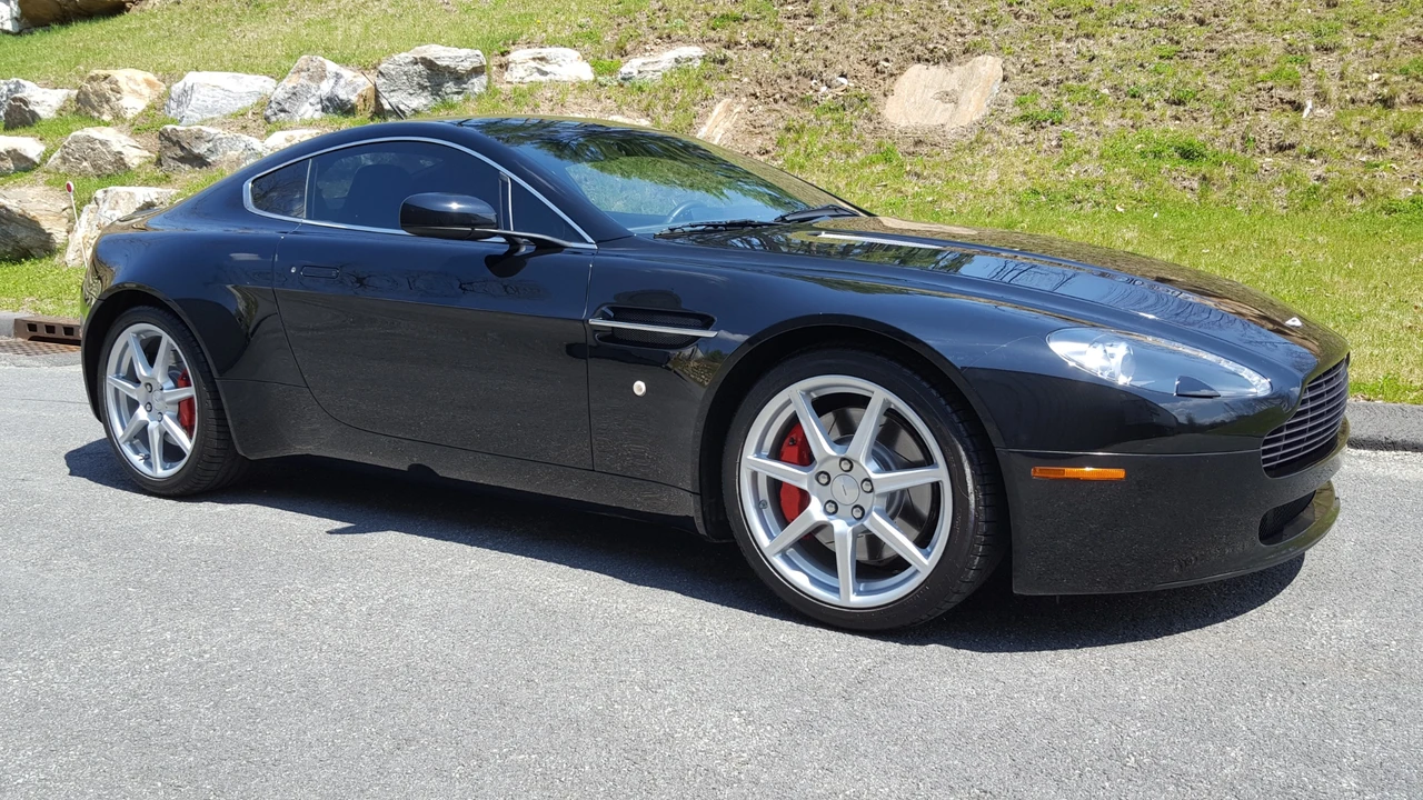 2006 Aston Martin V8 Vantage (2006-2017) - Image 13 of 31