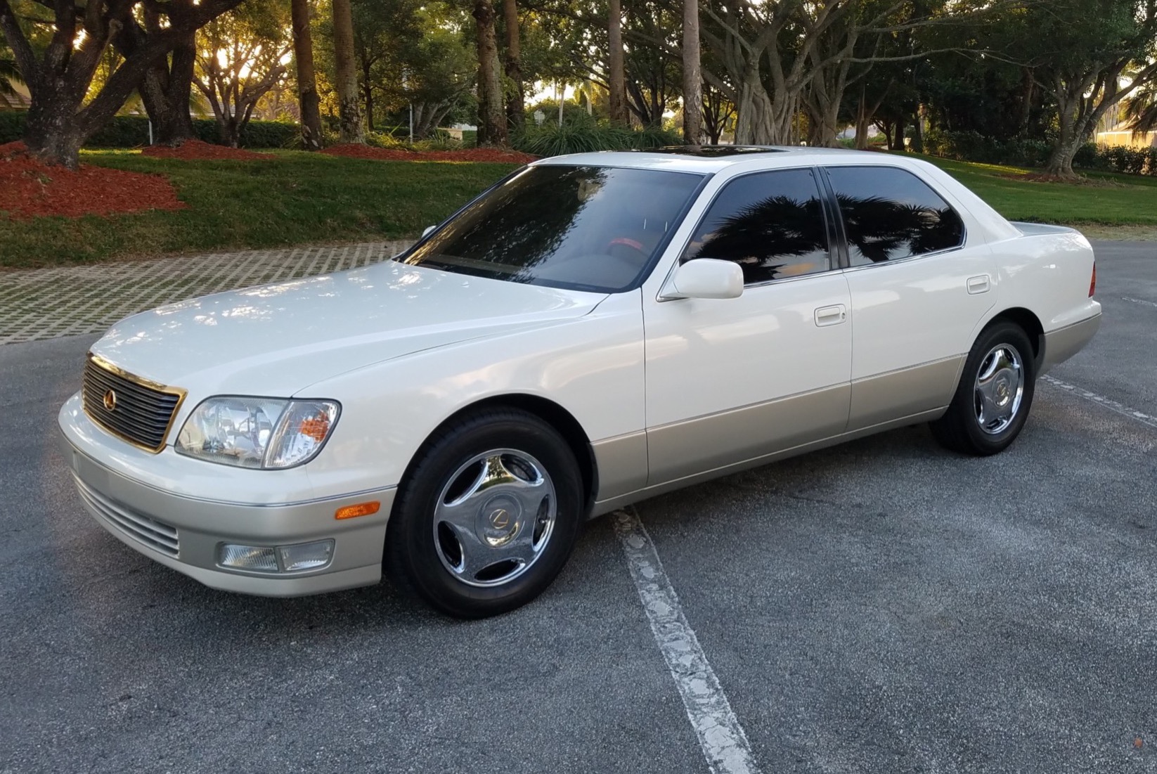 55K-Mile 1998 Lexus LS 400