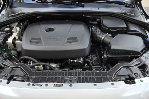 2017 Volvo S60 2nd Gen - Image 6 of 6