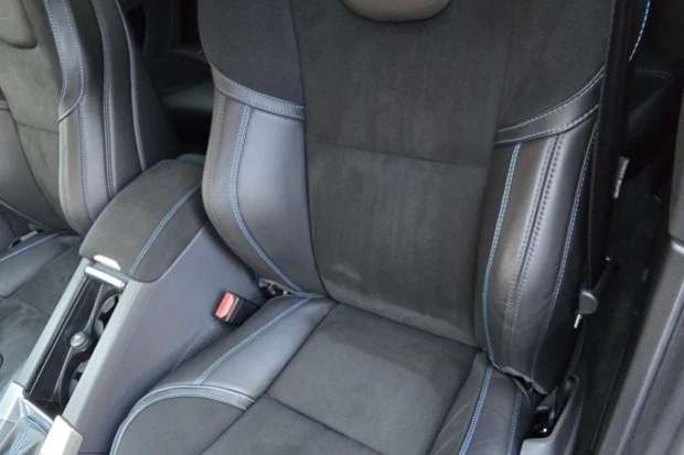 2017 Volvo S60 2nd Gen - Image 4 of 6