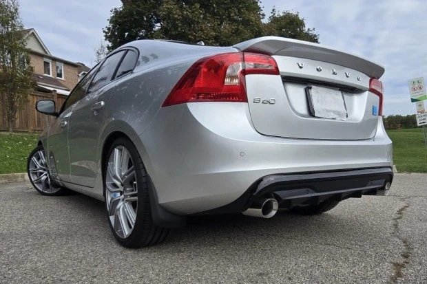 2017 Volvo S60 2nd Gen - Image 2 of 6