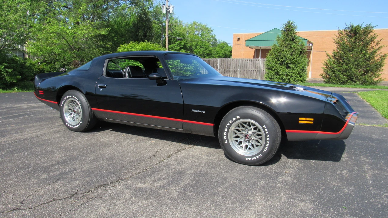 1979 Pontiac Firebird 2nd Gen - Image 17 of 31