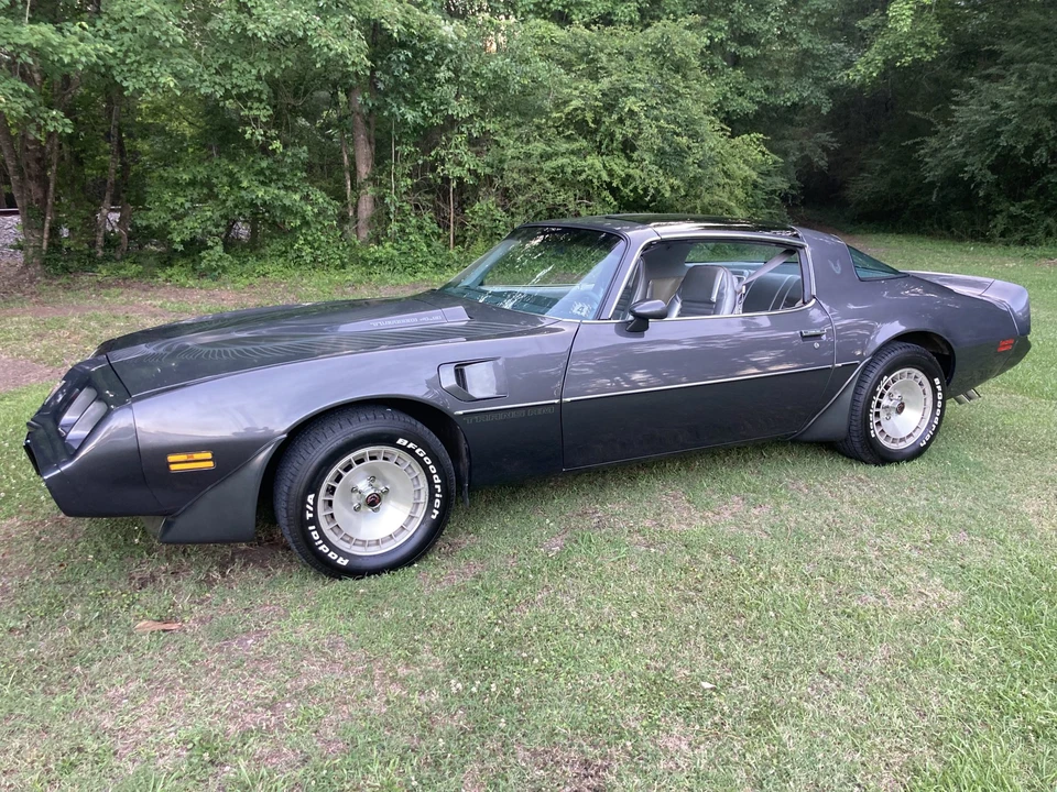 1981 Pontiac Firebird Trans Am 2nd Gen - Image 2 of 31