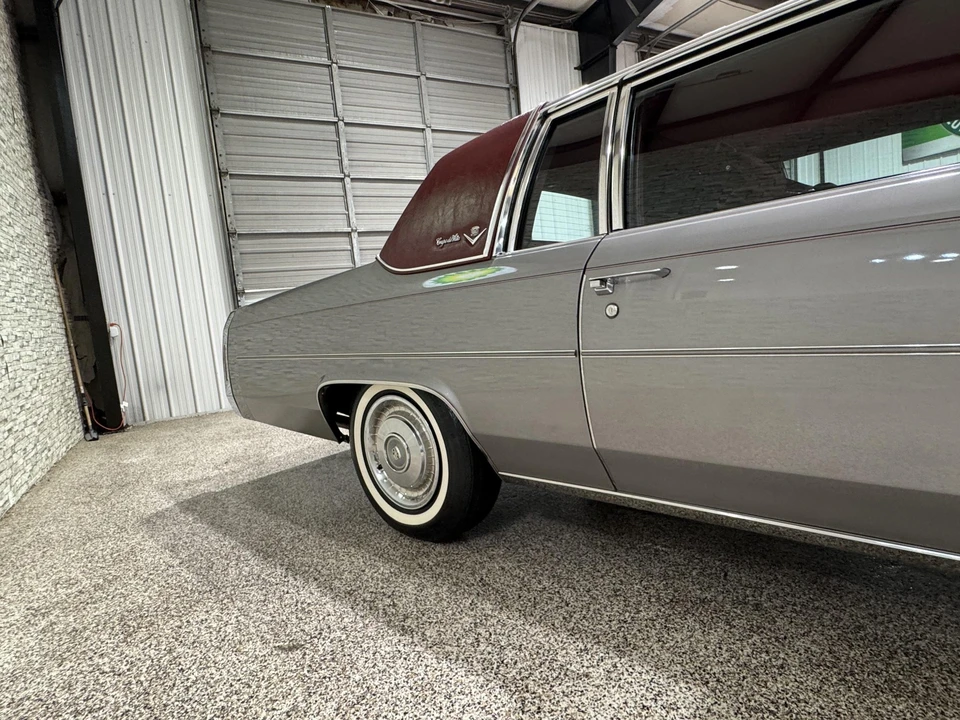 1983 Cadillac DeVille 5th Gen - Image 28 of 31