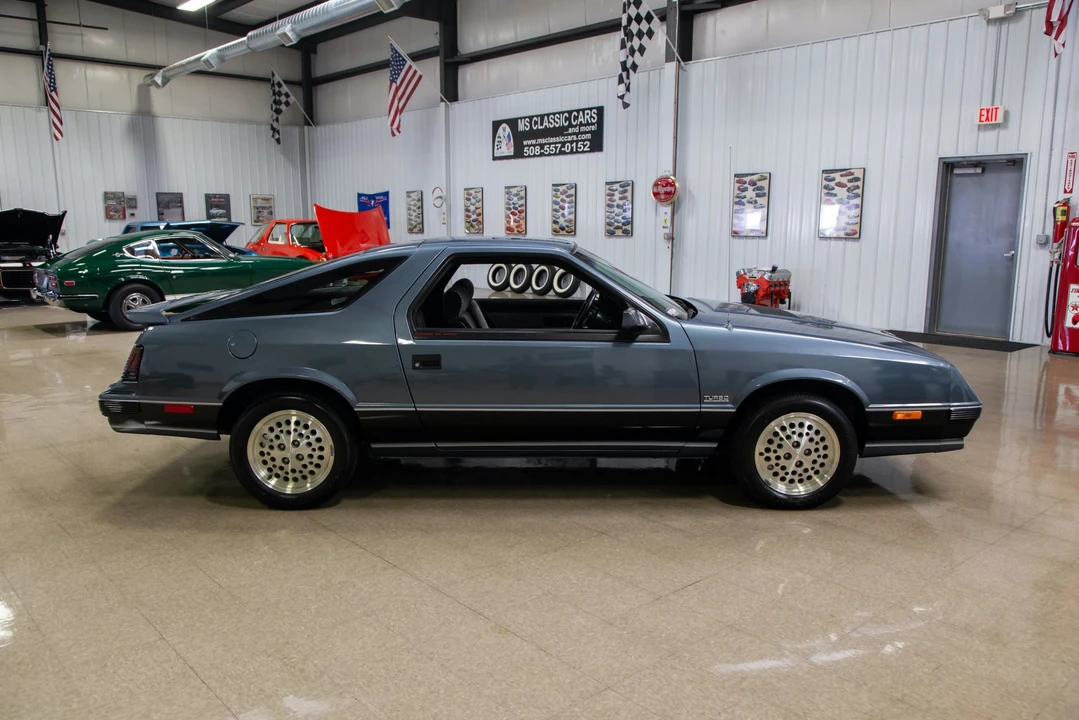 1984 Dodge Daytona - Image 18 of 31