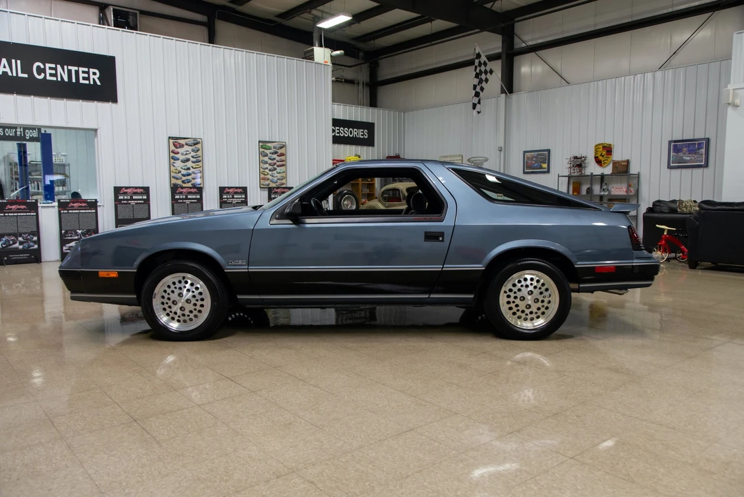 1984 Dodge Daytona - Image 19 of 31
