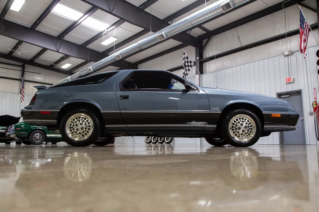 1984 Dodge Daytona - Image 22 of 31