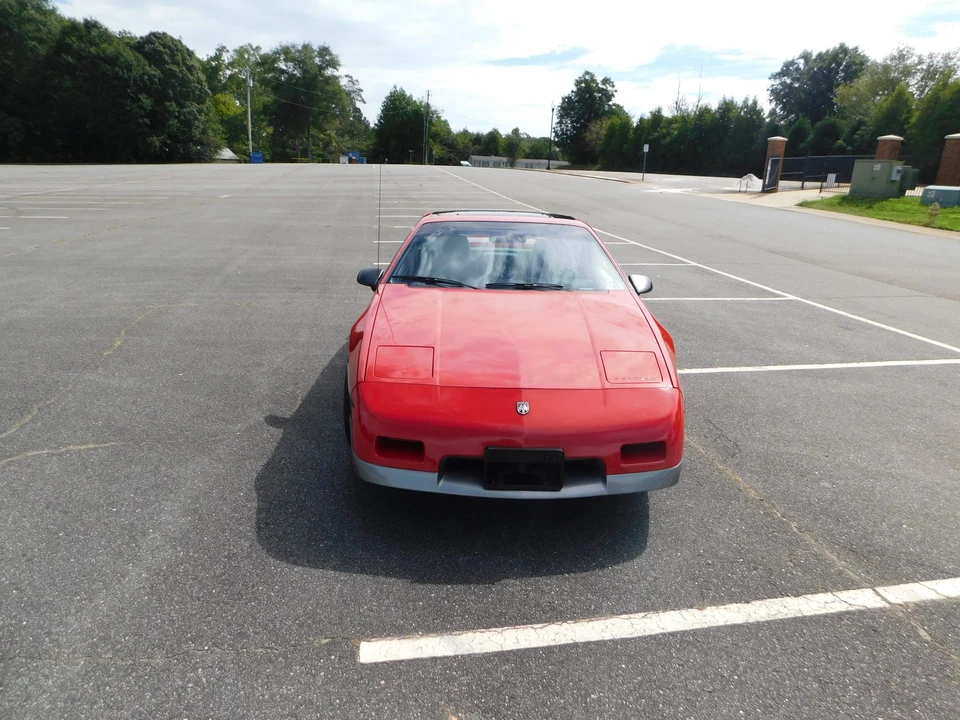 1986 Pontiac Fiero GT - Image 6 of 31