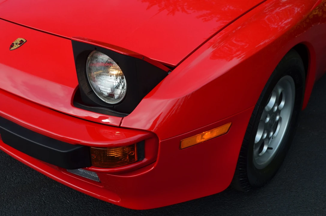 1986 Porsche 944 - Image 21 of 31