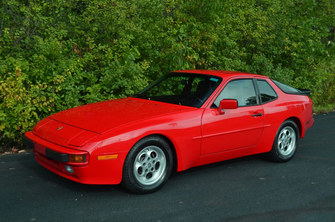 1986 Porsche 944 - Image 3 of 31