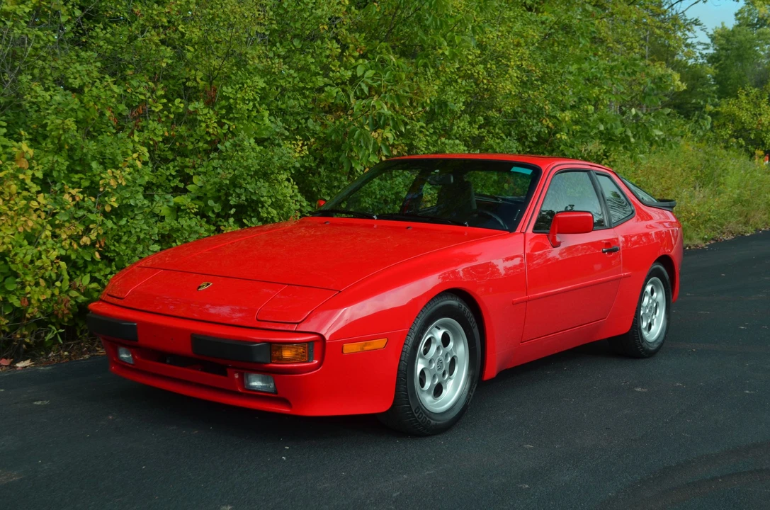 1986 Porsche 944 - Image 4 of 31
