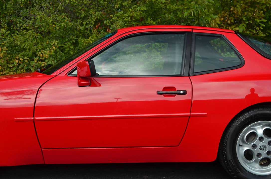 1986 Porsche 944 - Image 29 of 31