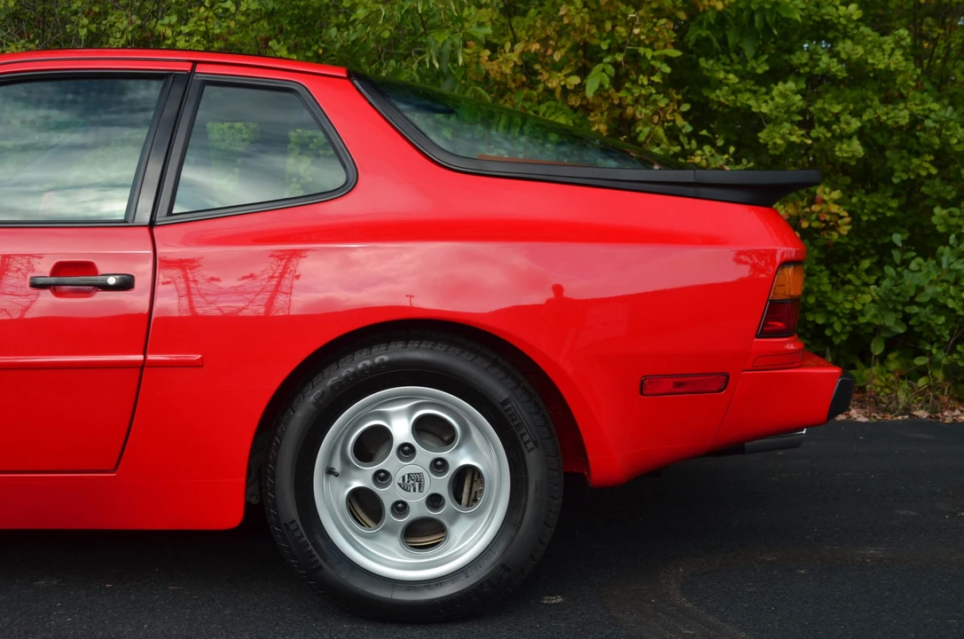 1986 Porsche 944 - Image 30 of 31