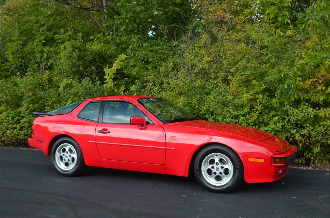 1986 Porsche 944 - Image 15 of 31