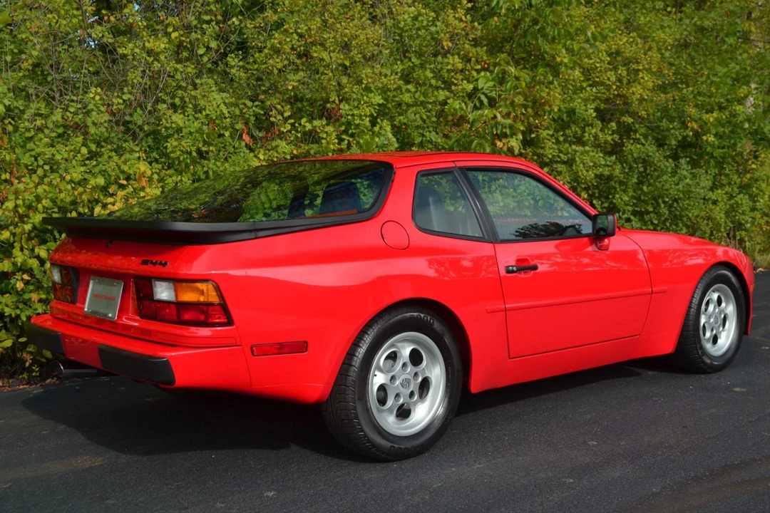 1986 Porsche 944 - Image 13 of 31