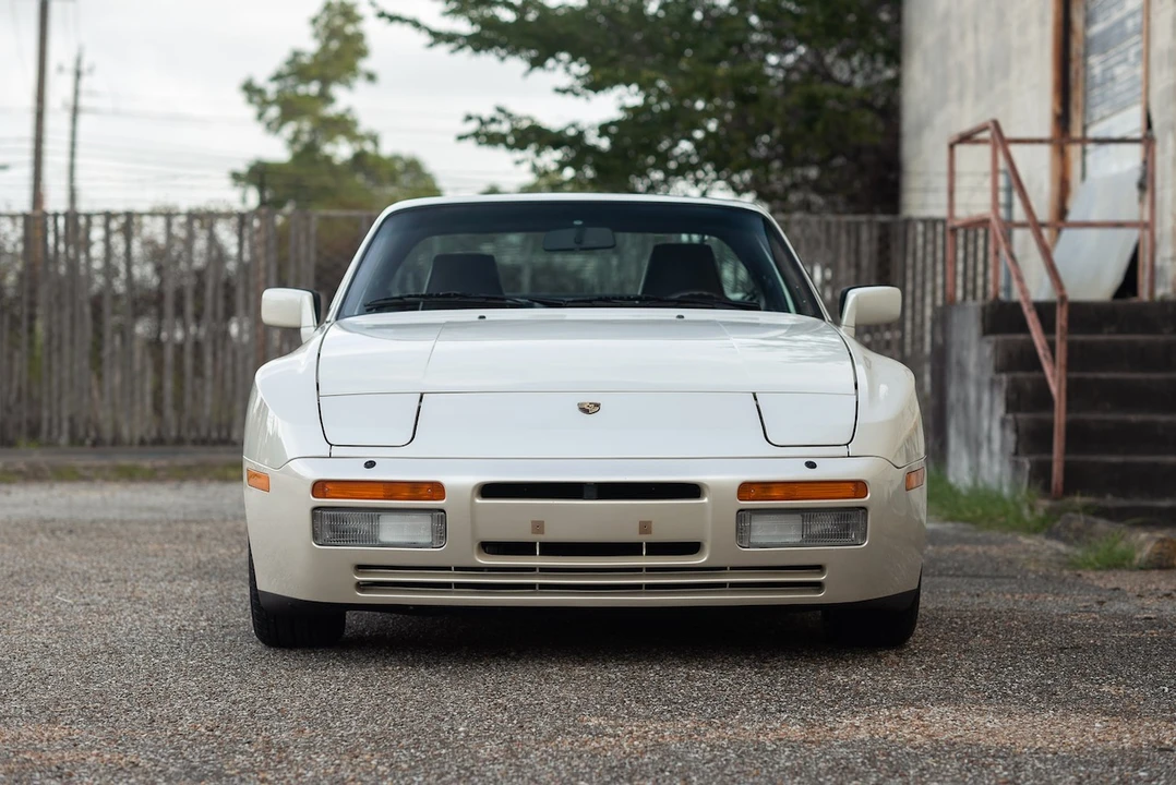 1986 Porsche 944 Turbo - Image 19 of 31
