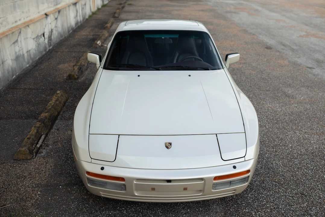 1986 Porsche 944 Turbo - Image 16 of 31