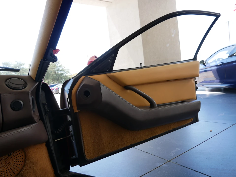 1987 Ferrari Testarossa - Image 24 of 31