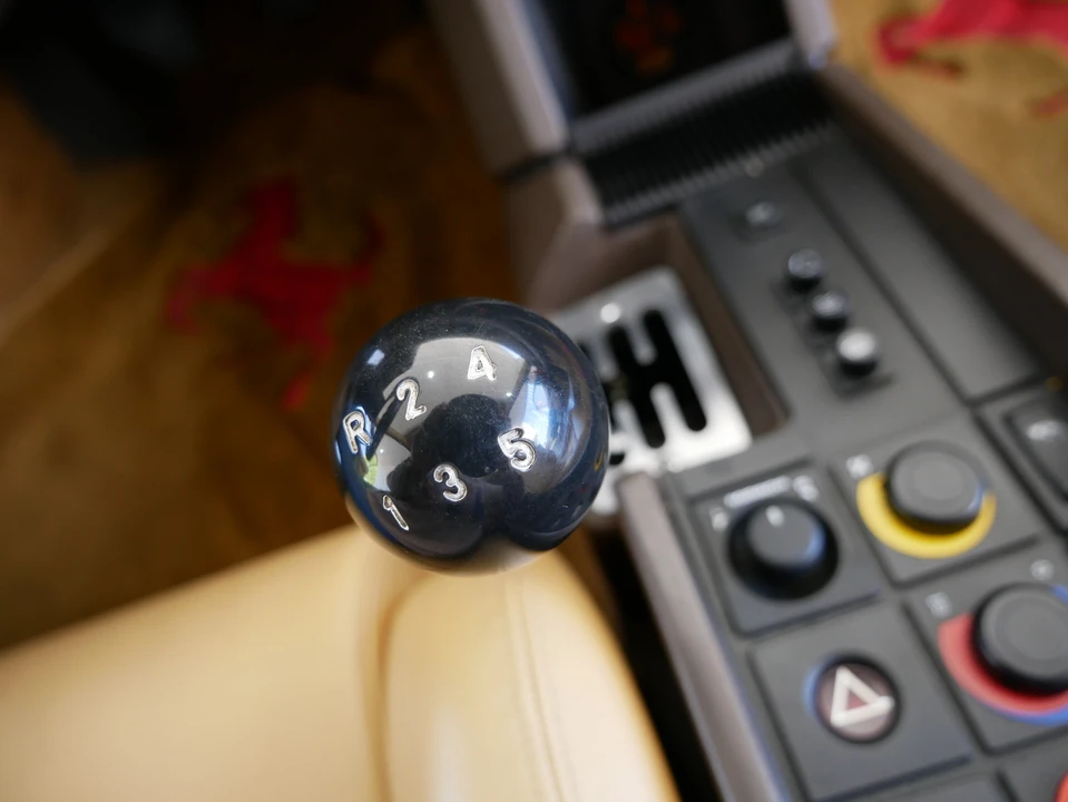 1987 Ferrari Testarossa - Image 27 of 31
