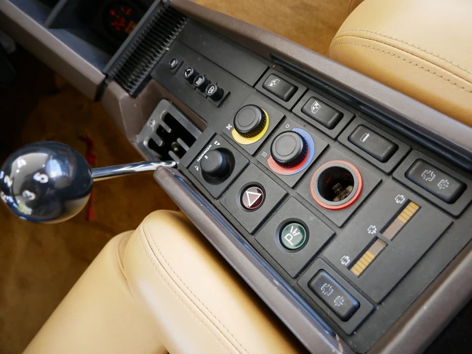1987 Ferrari Testarossa - Image 26 of 31