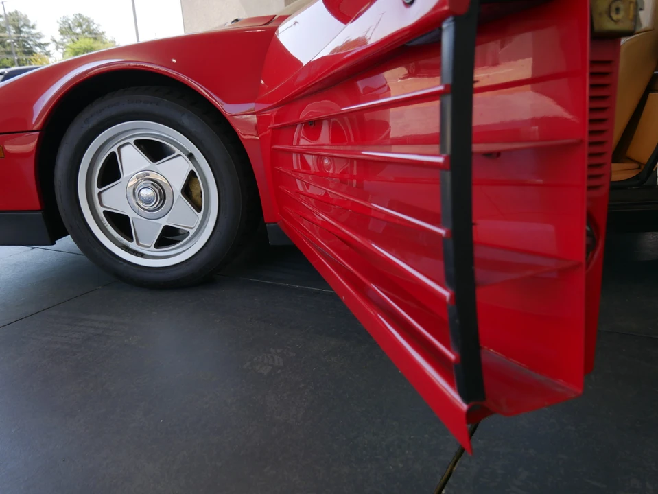 1987 Ferrari Testarossa - Image 10 of 31