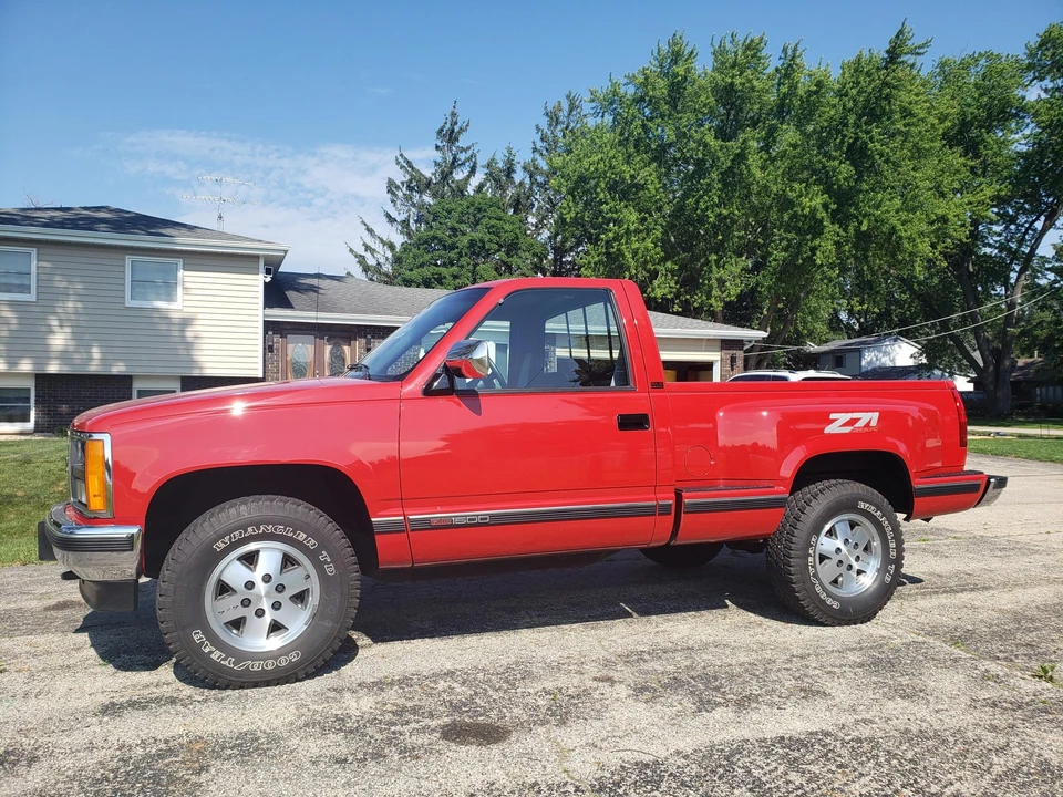 1989 GMC Sierra 1st Gen - Image 28 of 31