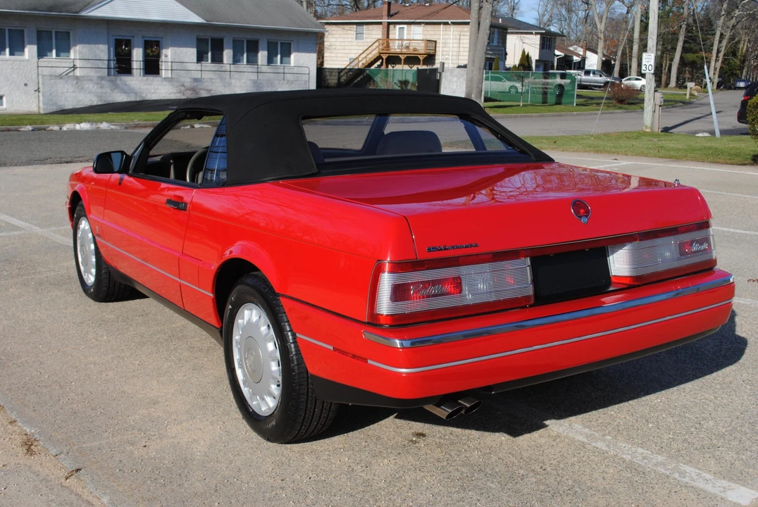 1993 Cadillac Allante - Image 9 of 31