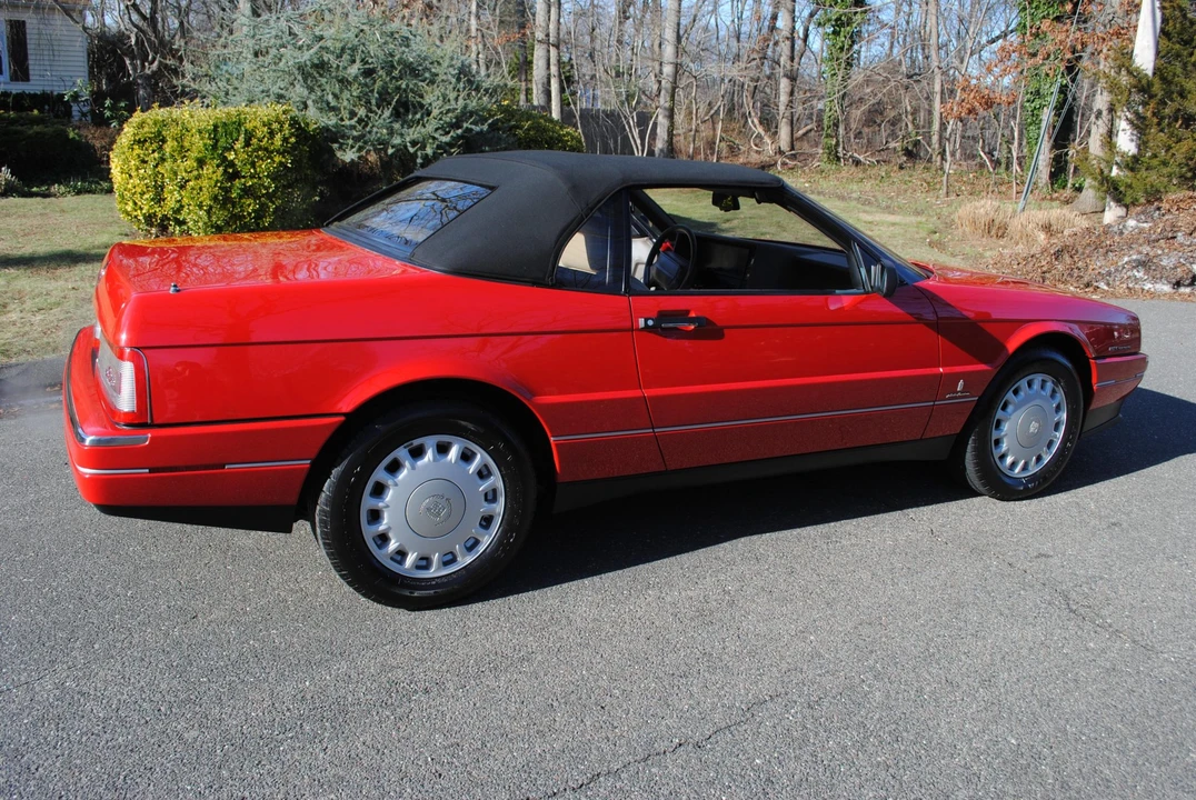 1993 Cadillac Allante - Image 5 of 31