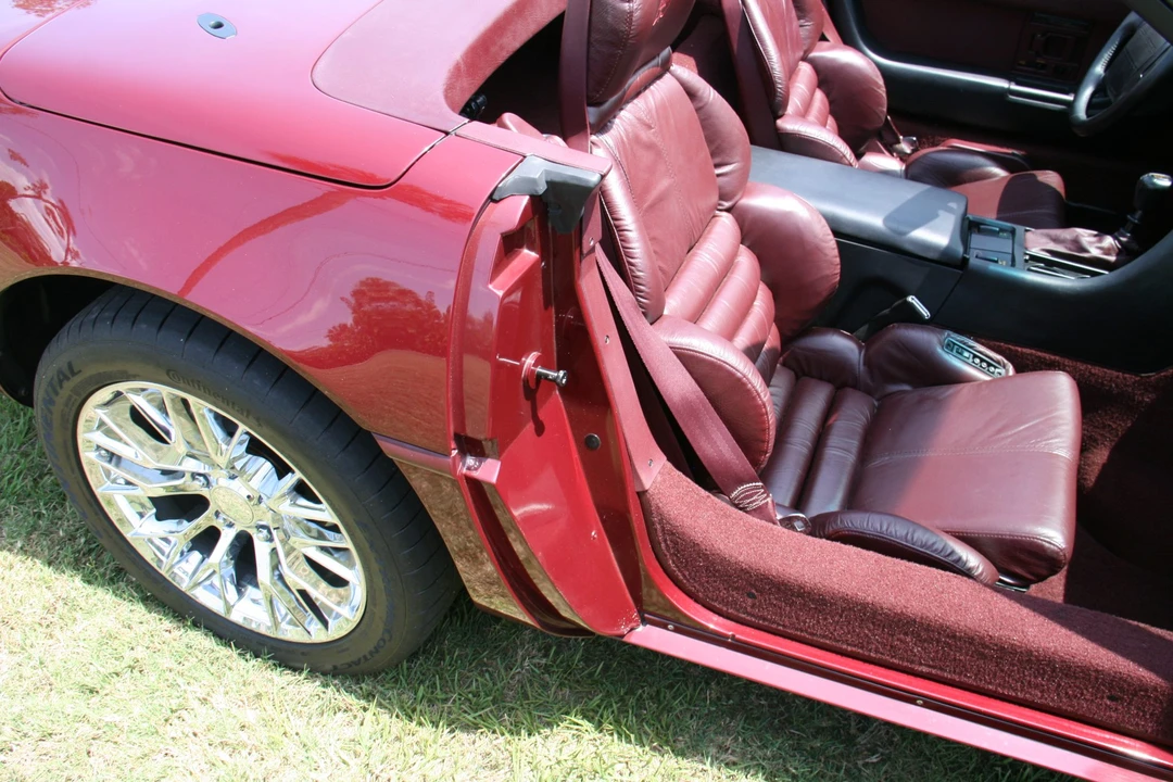 1993 Chevrolet Corvette C4 - Image 30 of 31