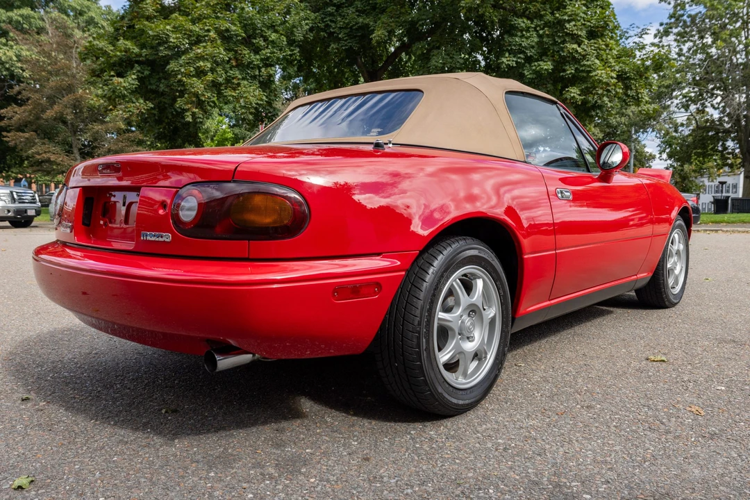 1994 Mazda NA MX-5 Miata - Image 13 of 31