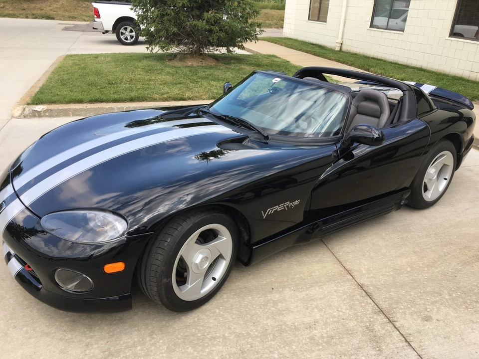 1995 Dodge Viper 1st Gen - Image 27 of 31
