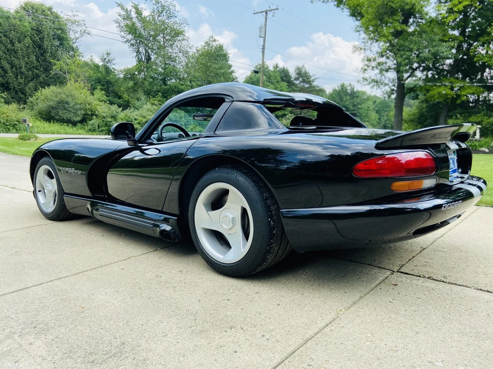 1995 Dodge Viper 1st Gen - Image 25 of 31