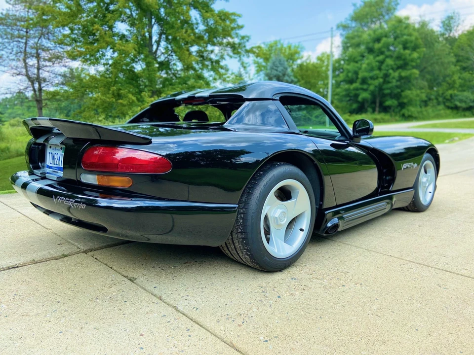 1995 Dodge Viper 1st Gen - Image 16 of 31