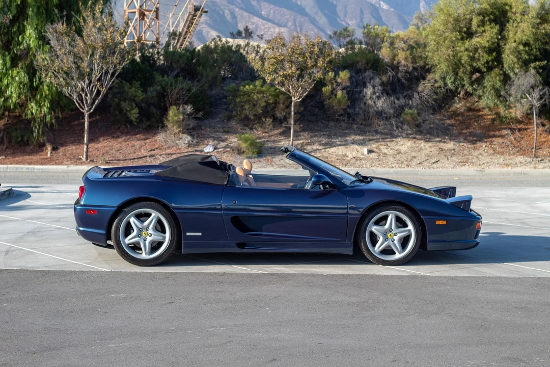 1995 Ferrari F355 Spider - Image 14 of 31