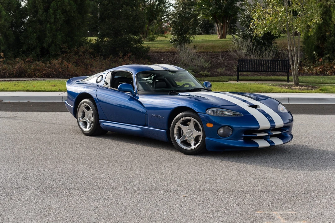 1997 Dodge Viper GTS 2nd Gen - Image 4 of 31