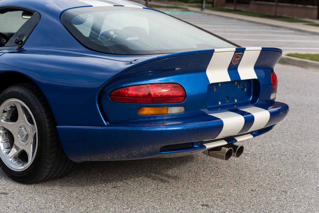 1997 Dodge Viper GTS 2nd Gen - Image 26 of 31